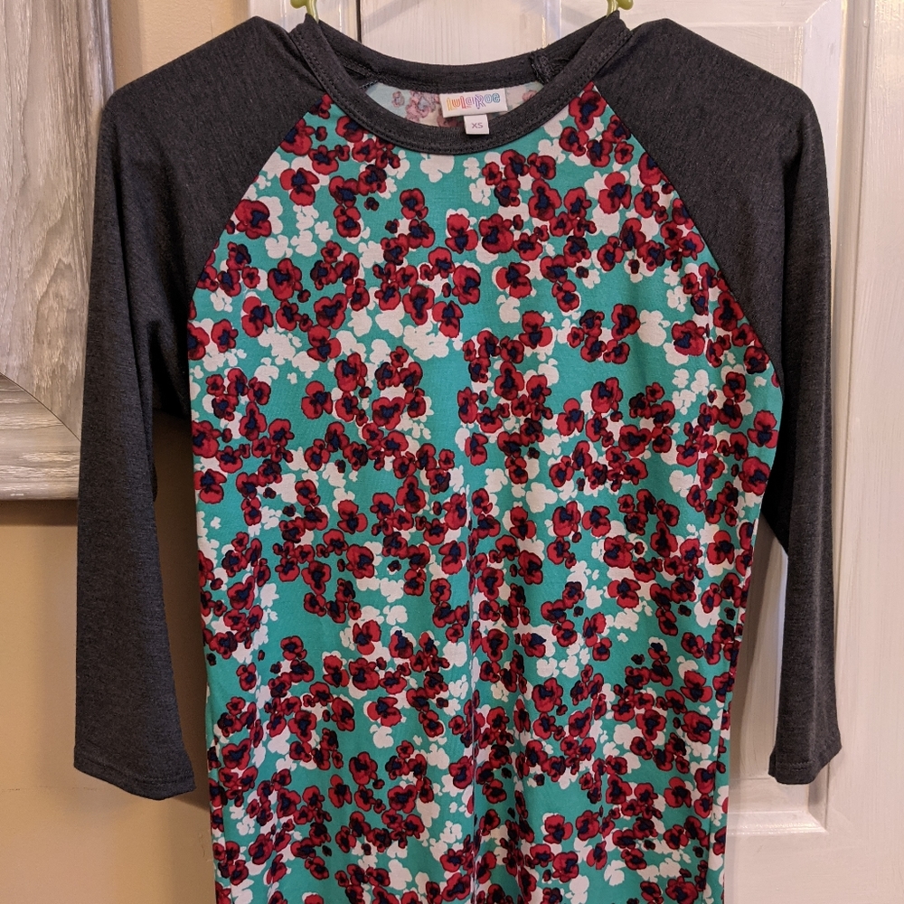 LuLaRoe Randy shirt